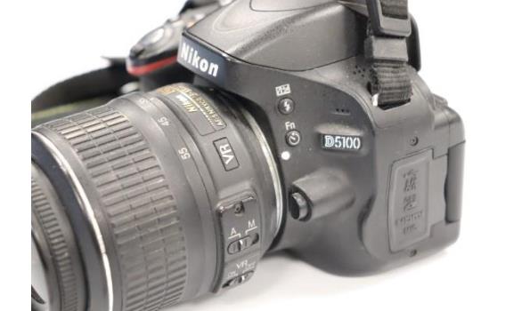 Digitale fotocamera NIKON, type D5100 + lens Nikon DX 18-55mm, zonder batterij/lader, werking niet gekend